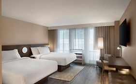 Ac Hotel By Marriott Old Montreal Exterior photo